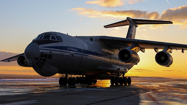 Серийный модернизированный военно-транспортный самолёт Ил-76МД-М.
