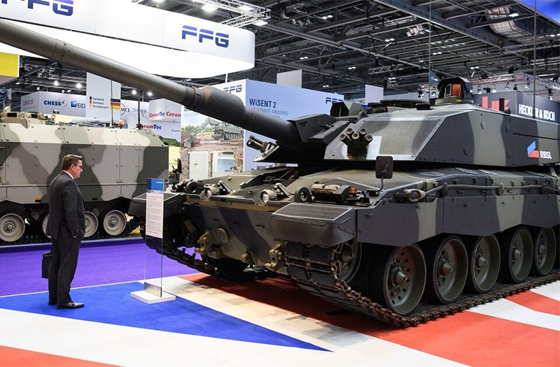 Модернизированный танк Challenger 2 на DSEI 2019.