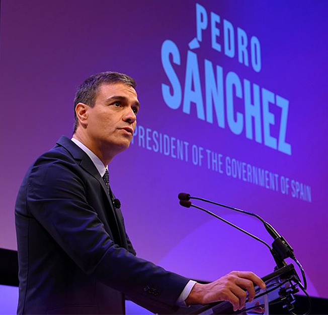 Исполняющий обязанности премьер-министра Испании Педро Санчес заявил, что в случае необходимости центральная власть без колебаний установит прямое правление из Мадрида в любом автономном сообществе в случае дестабилизации обстановки.