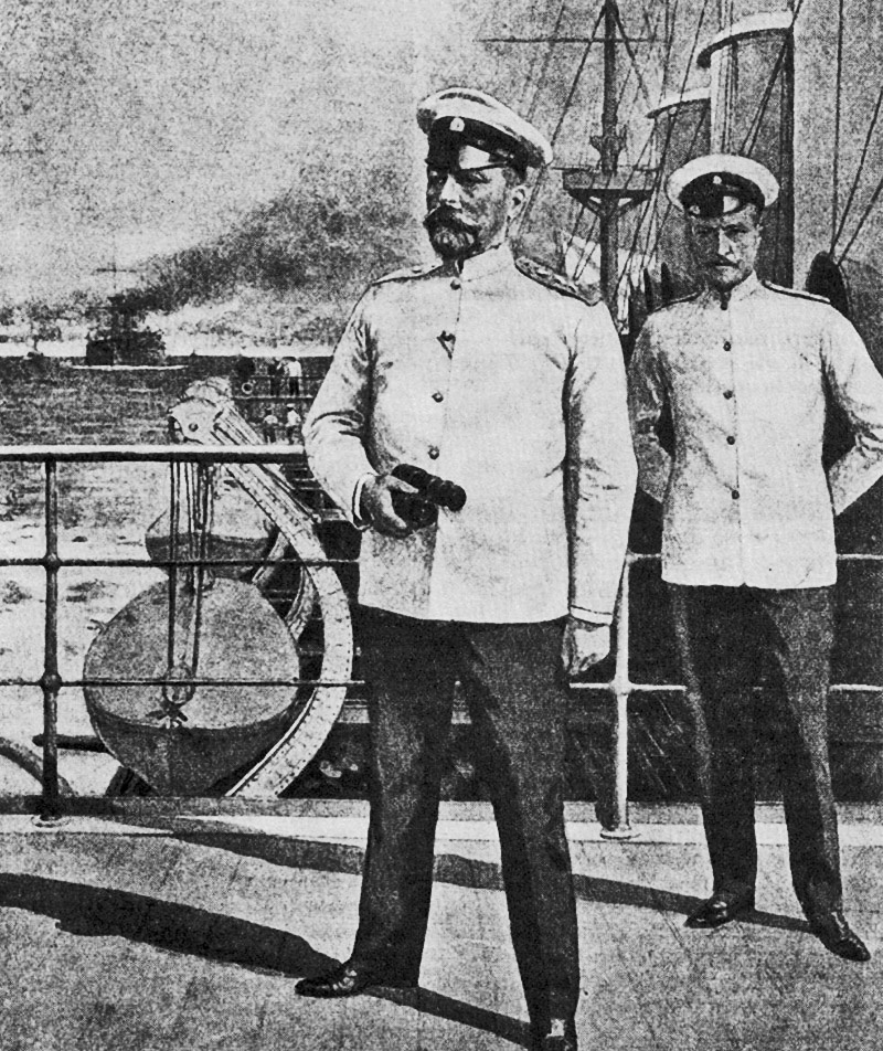 Адмирал Рожественский на броненосце «Князь Суворов».