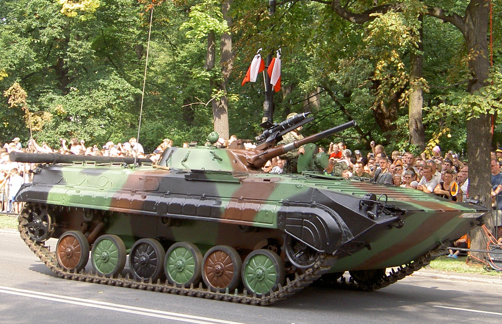 Польша продала 200 боевых машин пехоты БМП-1АК лицензионного чехословацкого производства.