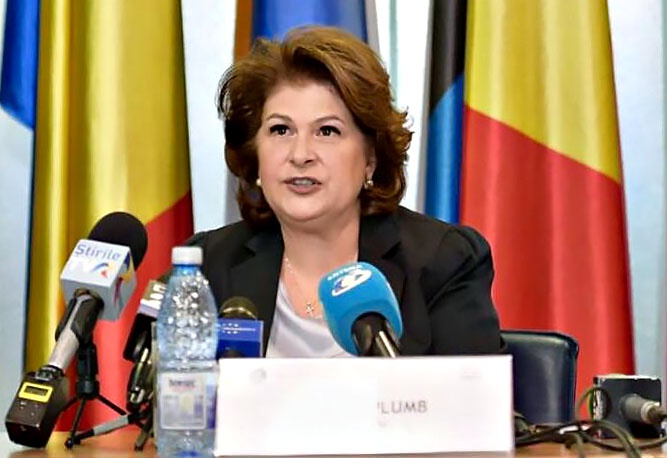Румынка Рована Плумб была отвергнута ещё и потому, что набрала, как было установлено, кредитов, превышающих один миллион евро.