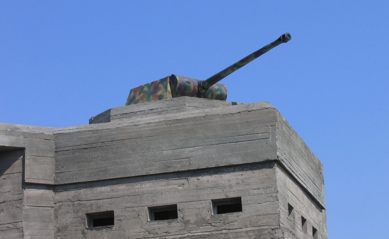 Реплика башни танка PZ-5 «Пантера».