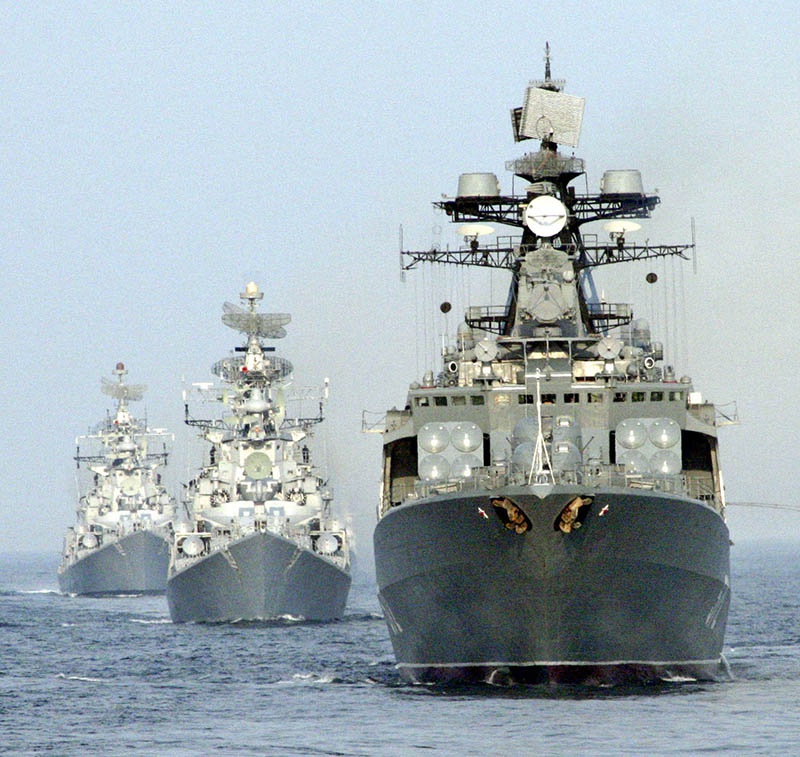 заходила Эскадра Тихоокеанского флота неоднократно посещала Камрань.