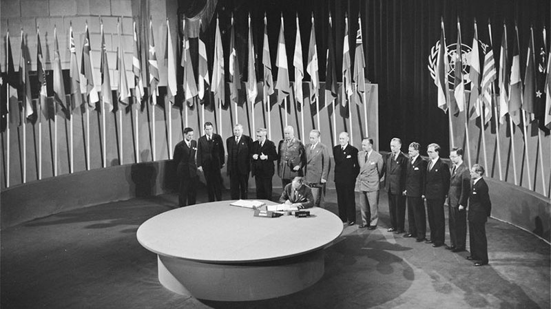 26 июня 1945 года в Сан-Франциско представители 50 государств основали Организацию Объединённых Наций.