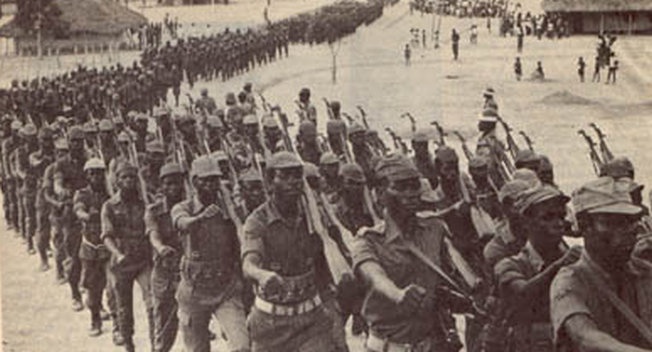 Колонна ФНЛА под Кифангондо выдвигается к Луанде, 9 ноября 1975 г.