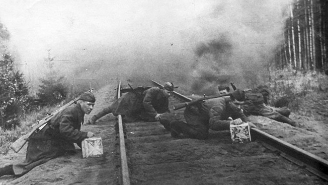 Шестеро смелых: как группа советских диверсантов десятки часов сдерживала отряд врага численностью более тысячи человек