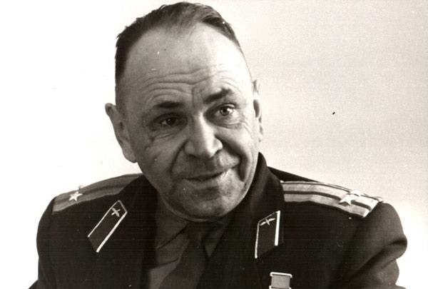 Герой Советского Союза Борис Ковзан четырежды совершил тараны и остался жив!