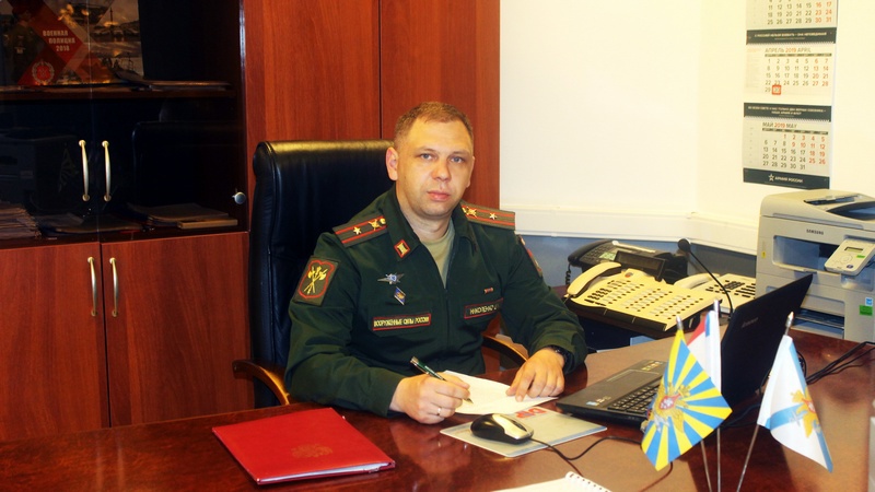 Начальник группы психологической работы Управления Коменданта охраны Министерства обороны майор Евгений Николенко.