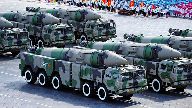 Китайские ракеты средней дальности: кому страшно, а кому не очень?