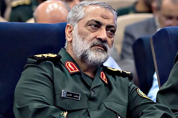 Генерал Абольфазл Шекарчи сказал, что Иран не будет спешить, но ответит эффективно и сокрушительно.