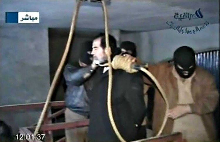 Вашингтон остановился на аресте и казни Саддама Хусейна и на передаче власти в Ираке в руки иракских шиитов.