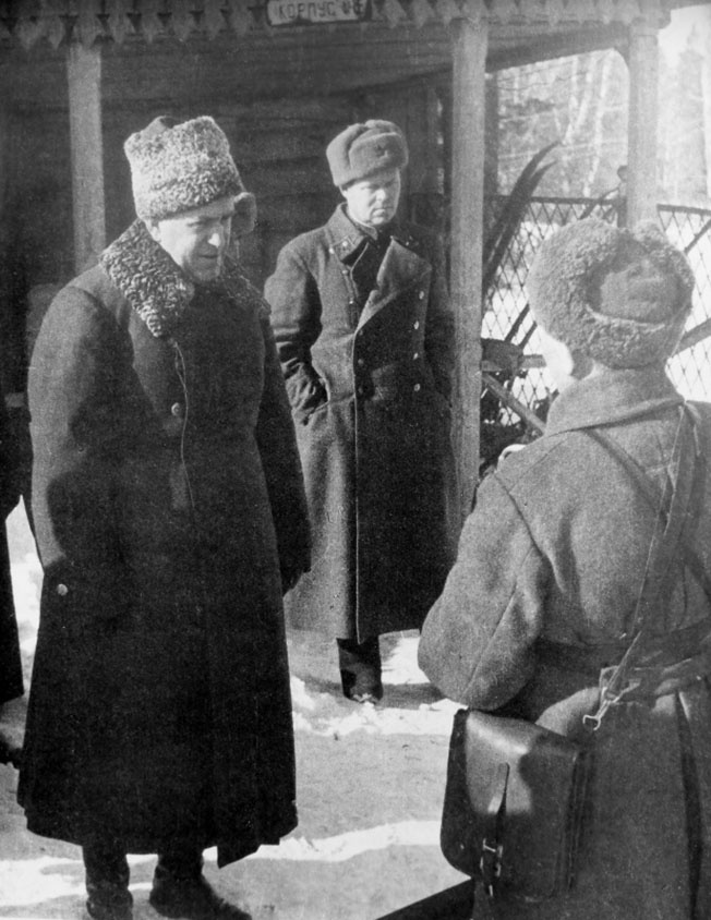 Ставка Верховного командования отдала приказ Жукову прибыть в район Ржевского выступа.
