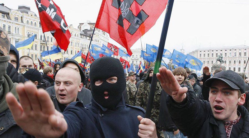 Нацистскую сущность украинских группировок отмечают в Венгрии, Польше, Израиле и даже в Германии, но реальных шагов по денацификации Украины не делает никто.