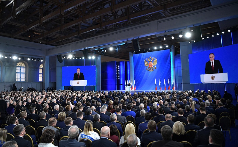 Владимир Путин Федеральному Собранию: «Обороноспособность страны обеспечена на десятилетия».