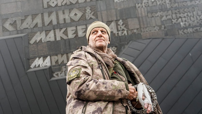 Французский снайпер защищает Донбасс. Встреча в окопах 