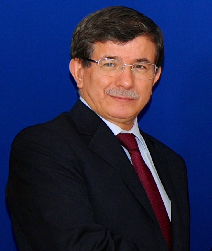 Экс-министр иностранных дел Турции Ахмет Давутоглу предполагал в своей внешней политике невмешательство во внутренние дела других государств.
