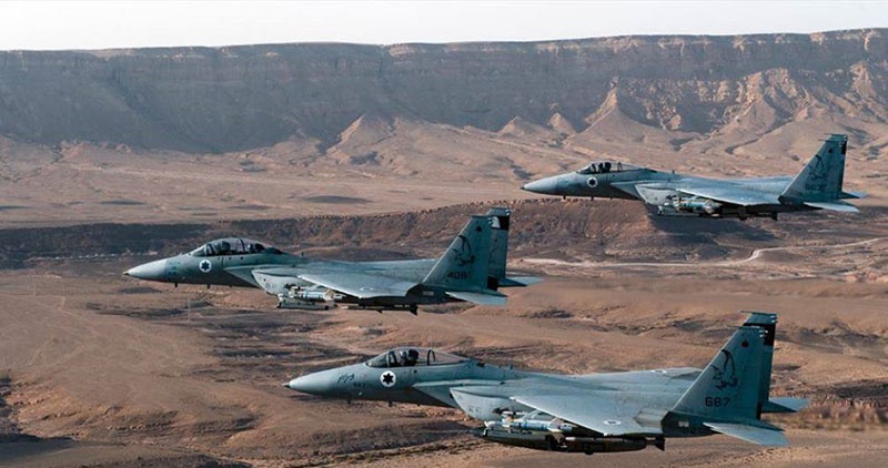 ВВС Израиля, включая F-16, F-15 и, возможно, F-35, действуют против Сирии.