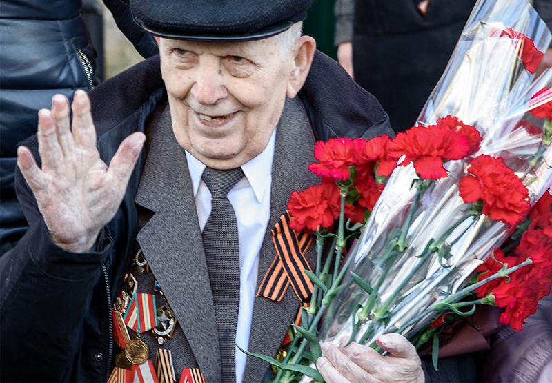 Командир сапёрного отделения Алексей Филиппович Юнда награждён медалью «За победу над Японией» и орденом Отечественной войны II степени.