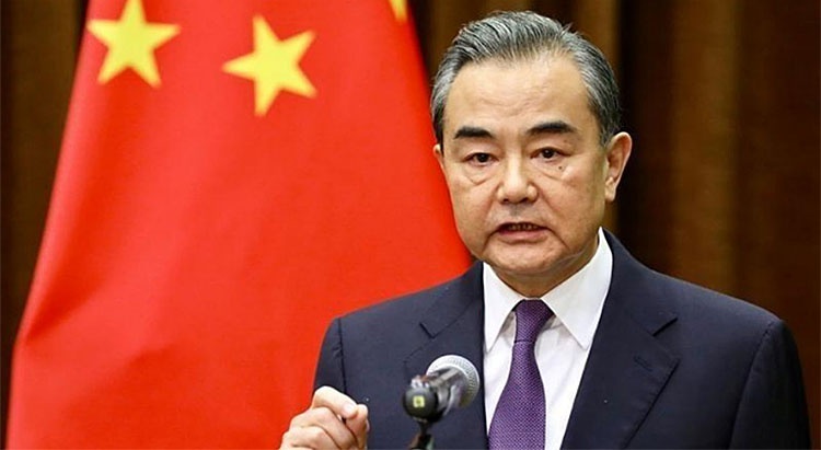 Министр иностранных дел КНР Ван И заявил, что Китай предоставит Риму гуманитарную помощь.