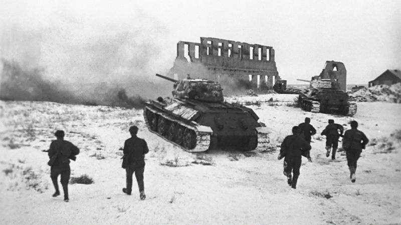 «Южнее Мценска 4-я танковая дивизия Германии была атакована русскими танками, и ей пришлось пережить тяжёлый момент. Впервые проявилось в резкой форме превосходство русских танков Т-34».