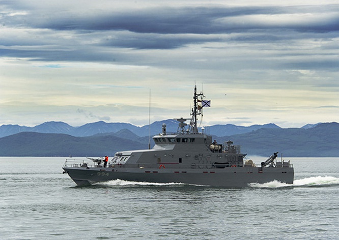Одиночные действия в море у берегов Камчатки сдаче курсовых задач отработали экипажи противодиверсионных катеров проекта 21980 «Грачонок».
