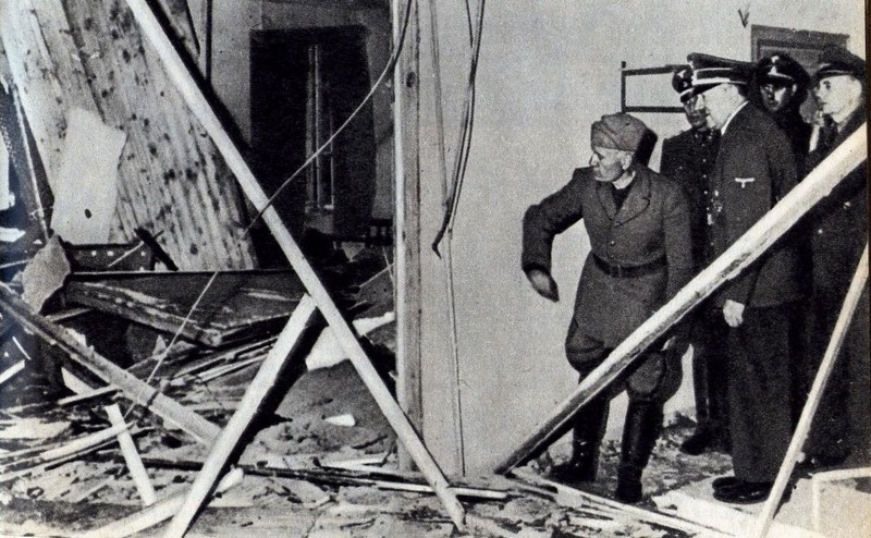 И на этот раз Гитлер уцелел. 20 июля 1944 года во время покушения в ставке «Волчье логово».