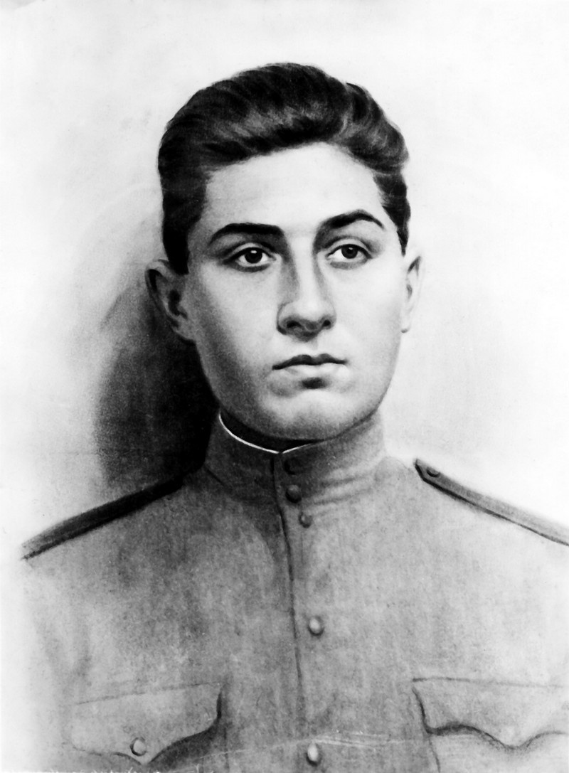 Лейтенант Ашот Саркисов.