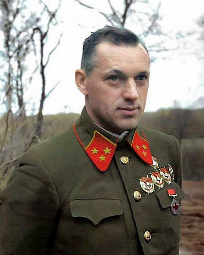 Будущий маршал Константин Рокоссовский.