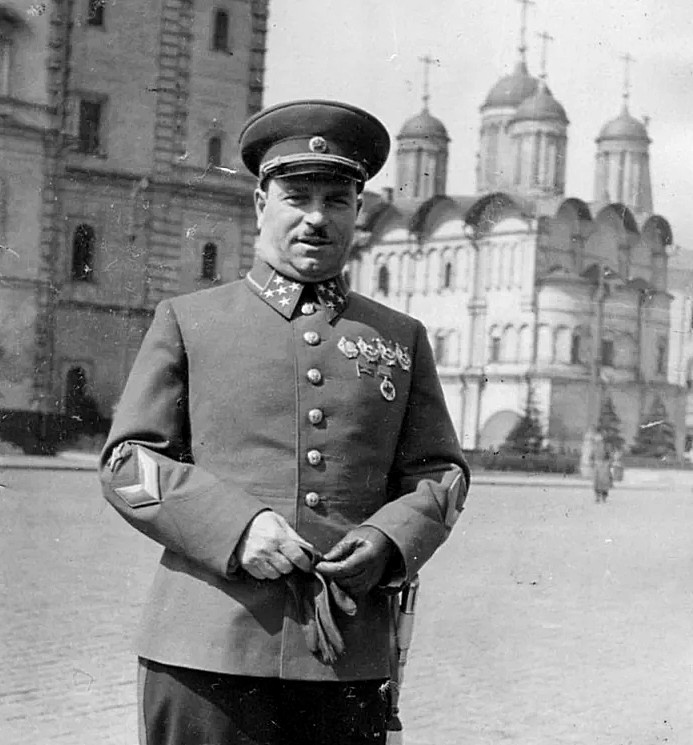 Генерал армии Иван Тюленев.