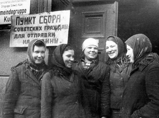 Советские представители требовали от западных властей решить проблему репатриации советских граждан на родину.
