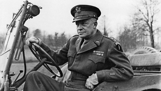 Генерал Эйзенхауэр решительно отверг предложения немцев о подписании сепаратного соглашения о прекращении военных действий и остался верен духу союзнического долга.