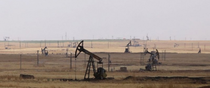 Арабские боевики будут использоваться для охраны захваченных США нефтяных месторождений в провинции Дейр-эз-Зор.