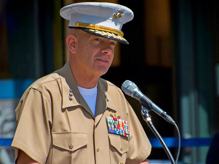 Командующий корпусом морской пехоты США генерал Дэвид Бергер является сторонником строительства большого числа кораблей с ограниченным сроком службы.