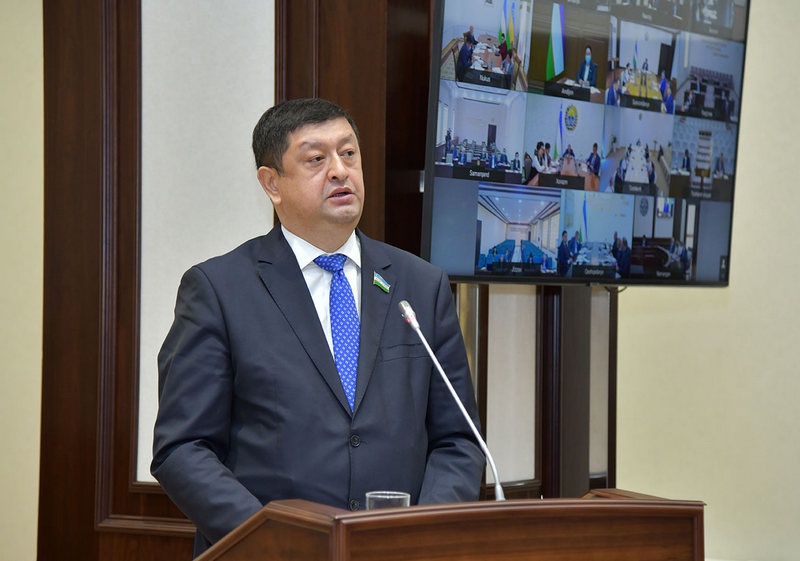 11 мая сенат Олий мажлиса Узбекистана одобрил присоединение республики к Евразийскому союзу в качестве наблюдателя.