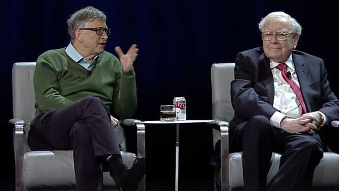 Миллиардеры Билл Гейтс и Уоррен Баффет - члены Good Club («Хороший клуб») - финансируют искусственное сокращение населения земли.