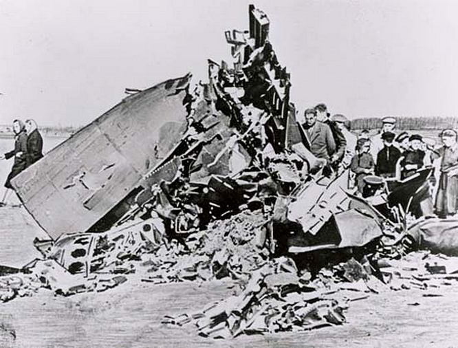 Обломки сбитого 1 мая 1960 года самолёта-разведчика Lockheed U-2.