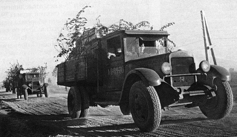 За годы Великой Отечественной войны Героями Советского Союза стали 11 фронтовых шофёров Красной Армии.