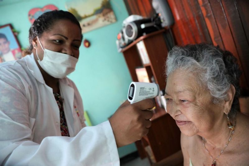Куба оказывает Венесуэле всестороннюю медицинскую помощь, в том числе в условиях нынешней пандемии.