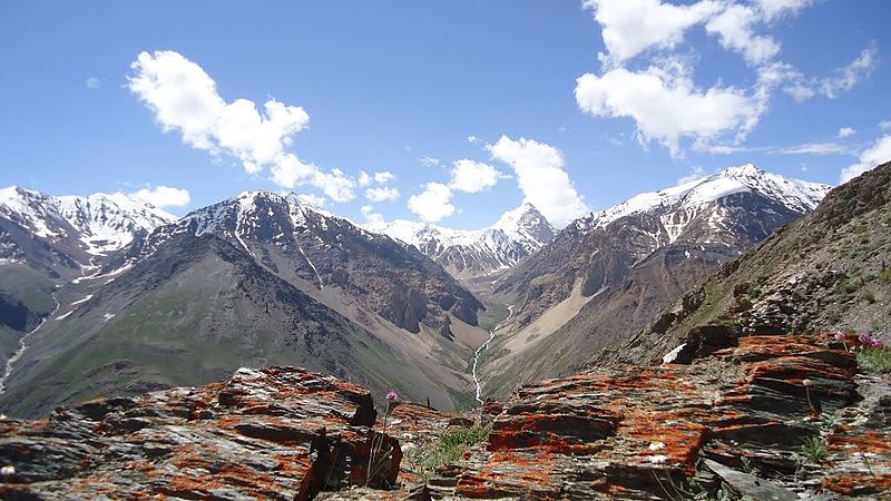 В районе Бадахшан хватает горных троп, которые не могут полностью держать под контролем китайские пограничные силы.
