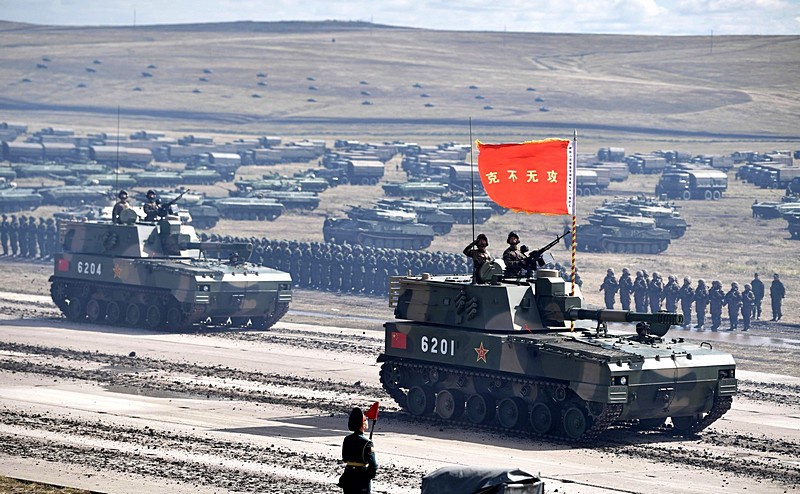 Китайская армия приняла участие в российских военных манёврах «Восток-2018 и готовится участвовать в Параде Победы в Москве 24 июня 2020 г.