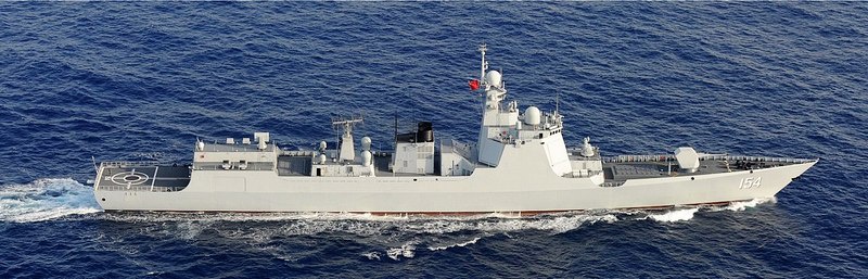 Ракетный эсминец типа 052D военно-морского флота Народно-освободительной армии Китая.