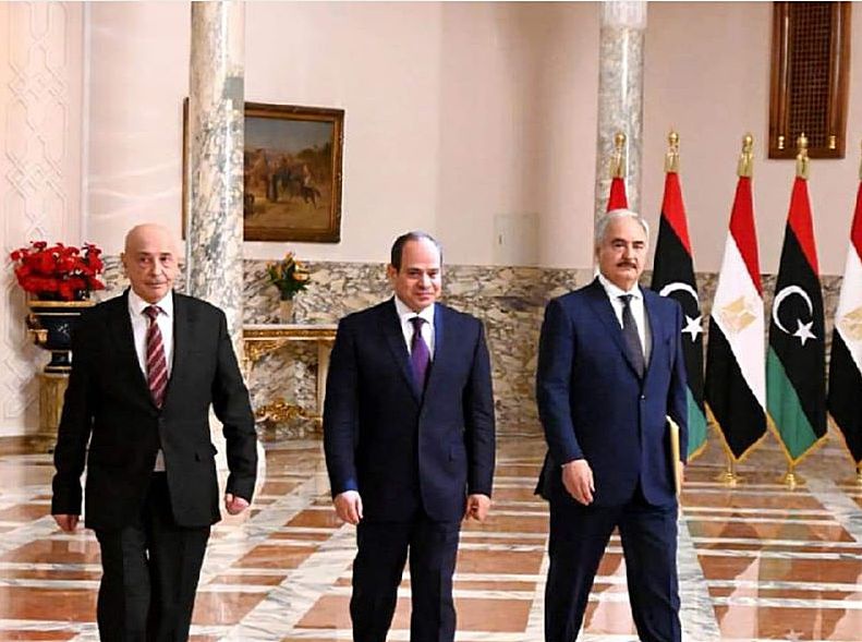 Во время своего визита в Каир главком ЛНА обратился к главе Египта с просьбой задействовать Договор о коллективной безопасности, подписанный странами-членами Лиги арабских Государств.