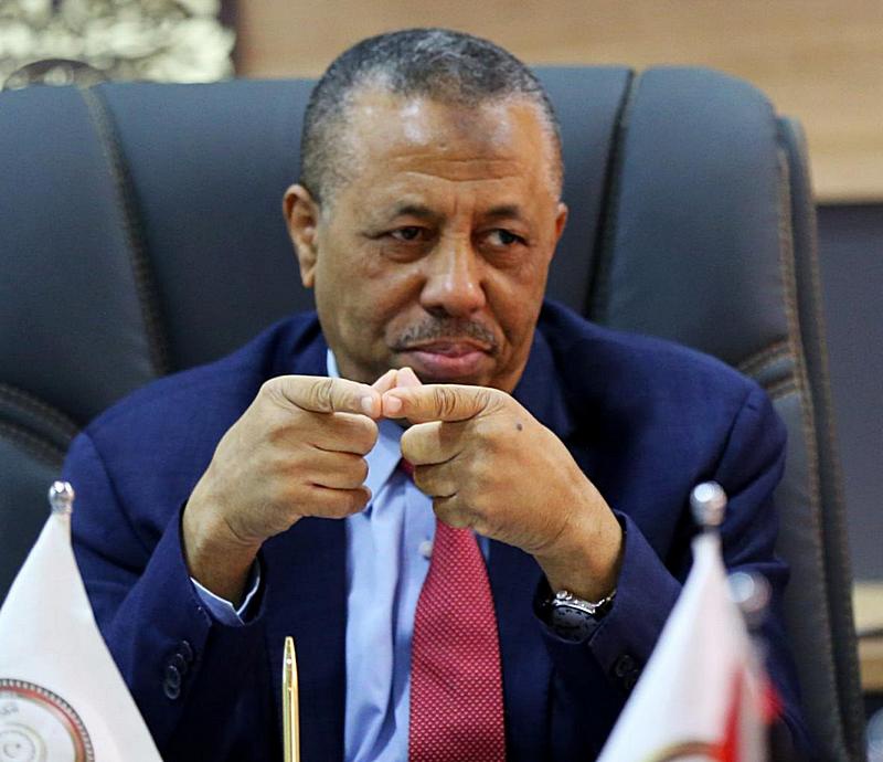 Сразу после голосования глава временного правительства Абдулла ат-Тани сделал заявление о готовности распустить свой кабинет и передать правительству ад-Дбейбы полномочия.