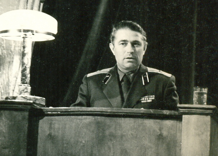 Командир 2-го дивизиона 57-й зенитной ракетной бригады Михаил Воронов в 1961 году.