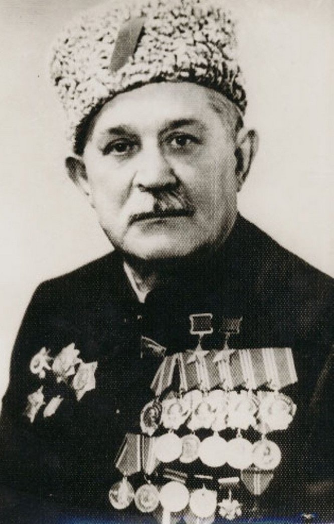 Алексей Фёдорович Фёдоров после войны работал министром соцобеспечения Украинской ССР.