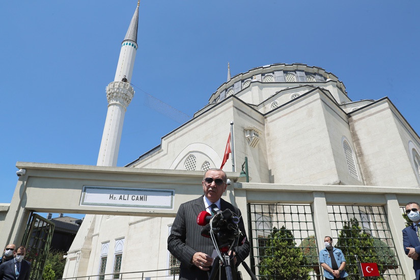Эрдоган заявляет что решение об изменении статуса  собора Святой Софии стало реакцией  на признание Вашингтоном Иерусалима в качестве единой и неделимой столицы Израиля.