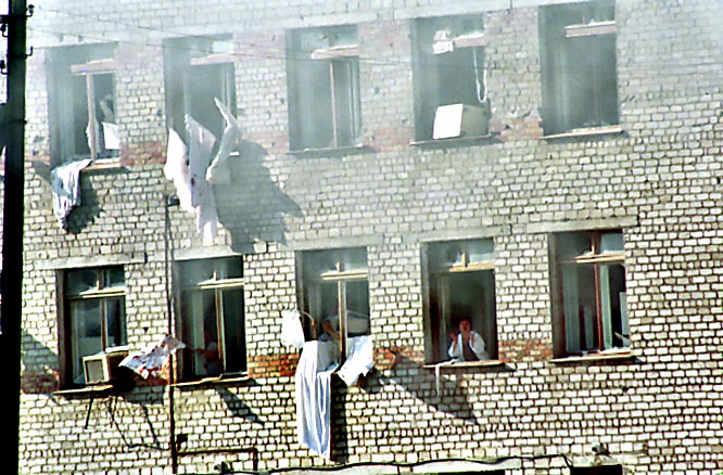 Захваченная террористами больница с заложниками в Буденновске.