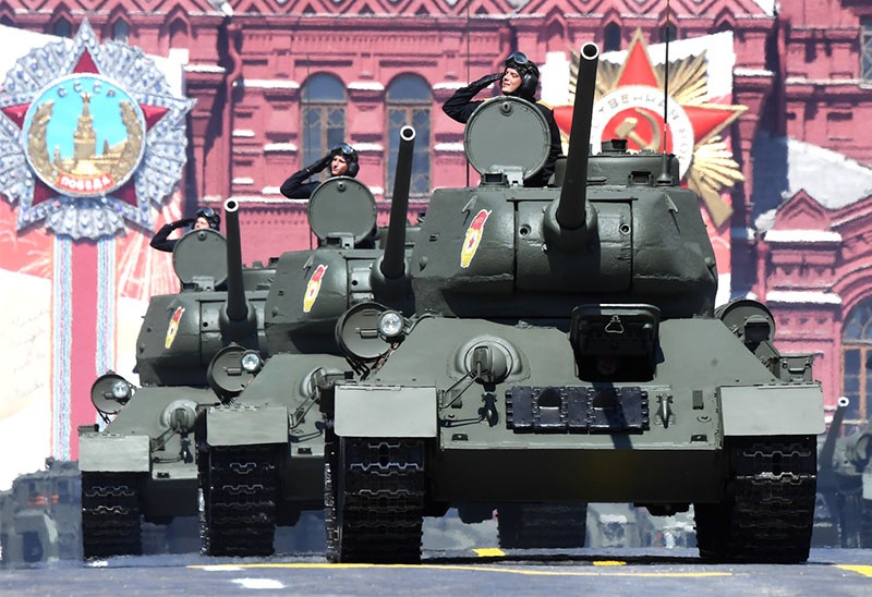 В первый день игр состоится показательный заезд танков Т-34-85.