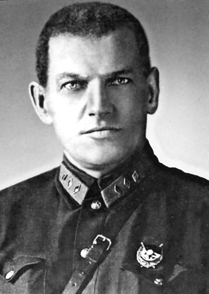 Начальник военной разведки Ян (Павел Иванович) Берзин.